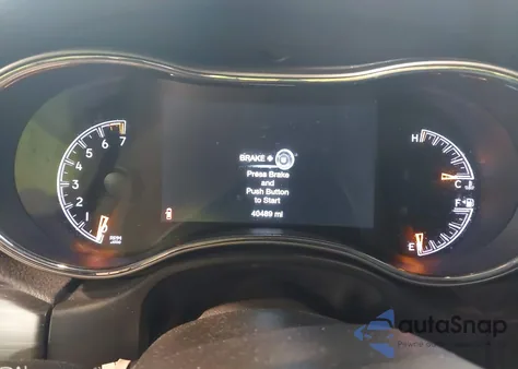 2021 Jeep Grand Cherokee Limited 4X4 z USA, uszkodzony, nr VIN 1C4RJFBG4MC532471